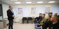 В Красной Яруге губернатор  Вячеслав Гладков встретился с нашими защитниками, которые вернулись из зоны проведения специальной военной операции. - Краснояружский район